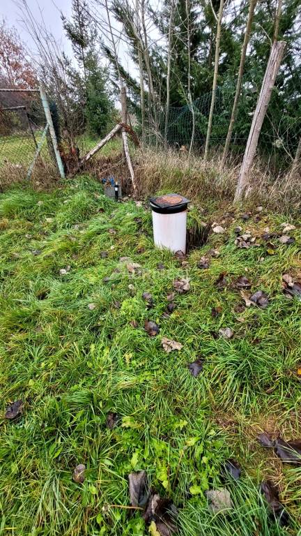 PREDAJ: Posledný voľný St. pozemok Sľažany s IS - 594 m2; - 4