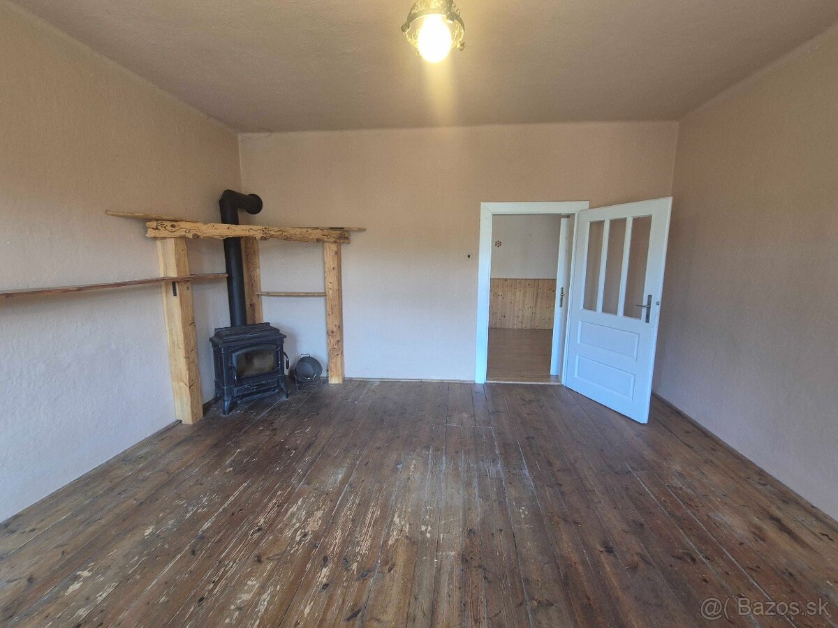 Predaj 2 izbový dom Valaská Belá pozemok 605 m2 - 4