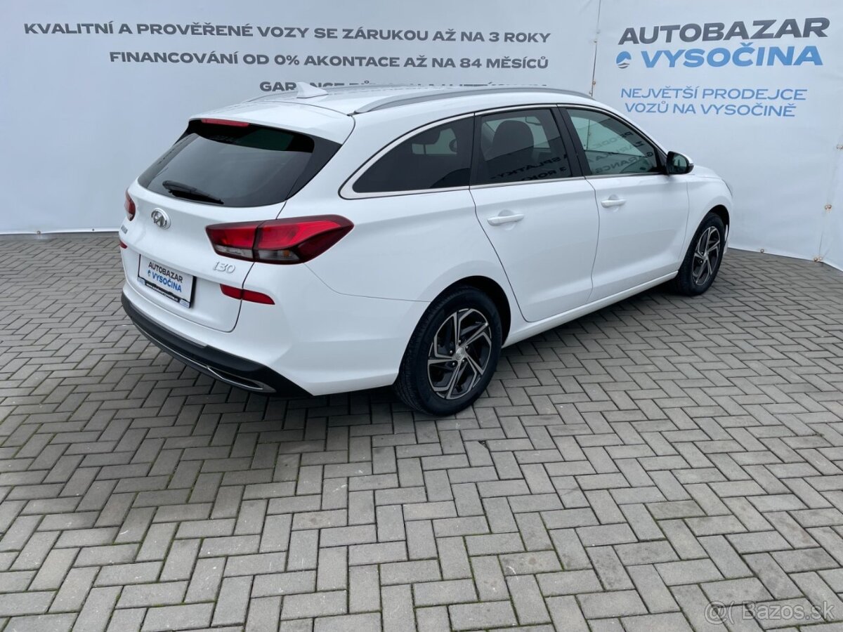 Hyundai i30 Com. 1.6CRDi ČR SMART+ 1.maj - 4