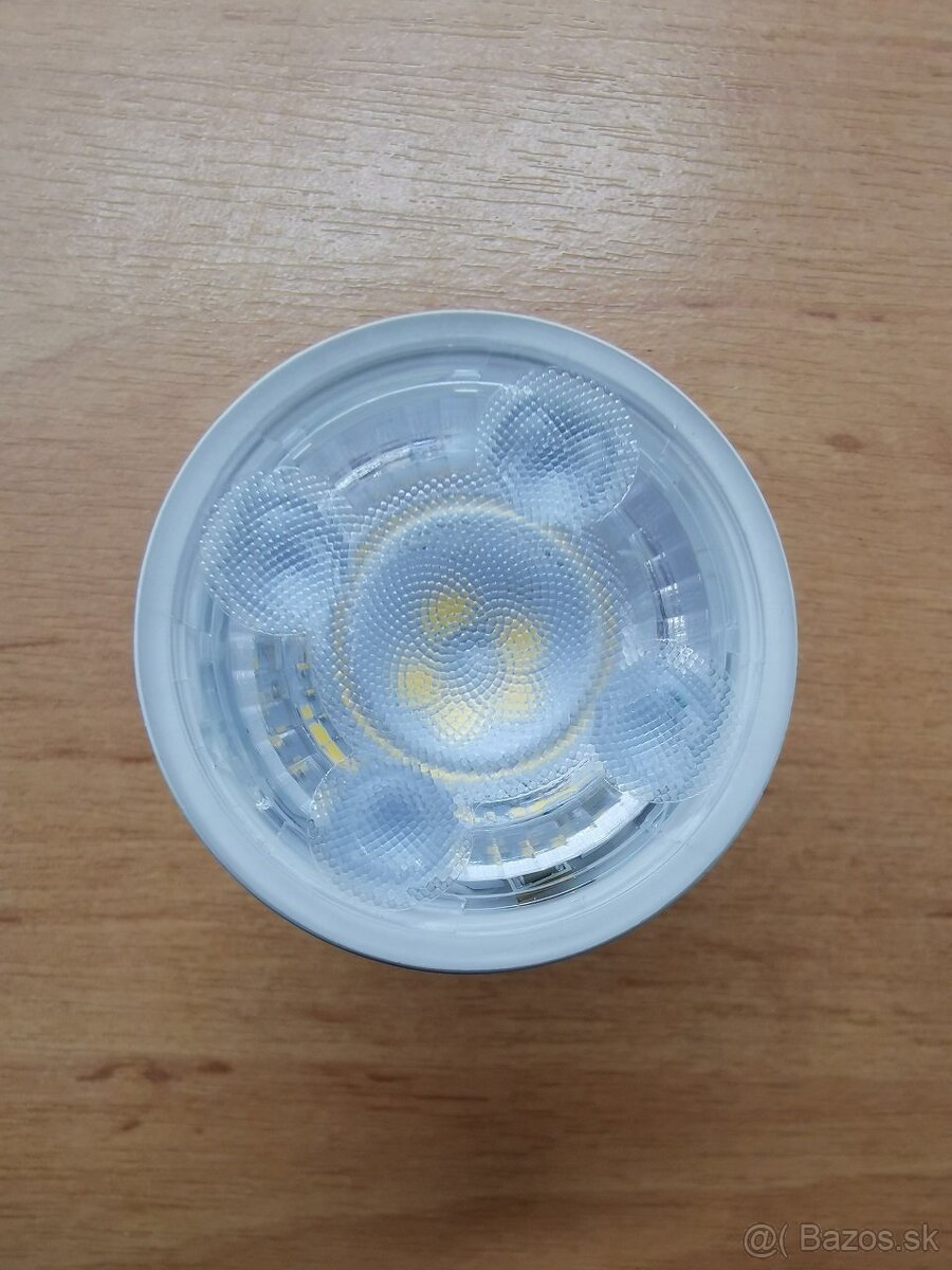 Predám smart LED žiarovku s Wi-Fi pripojením - 4