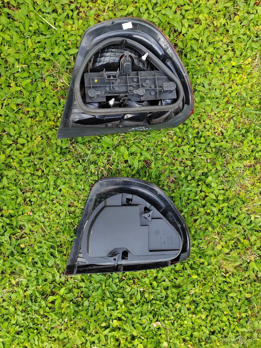 Renault Thália zadné svetlá - 4