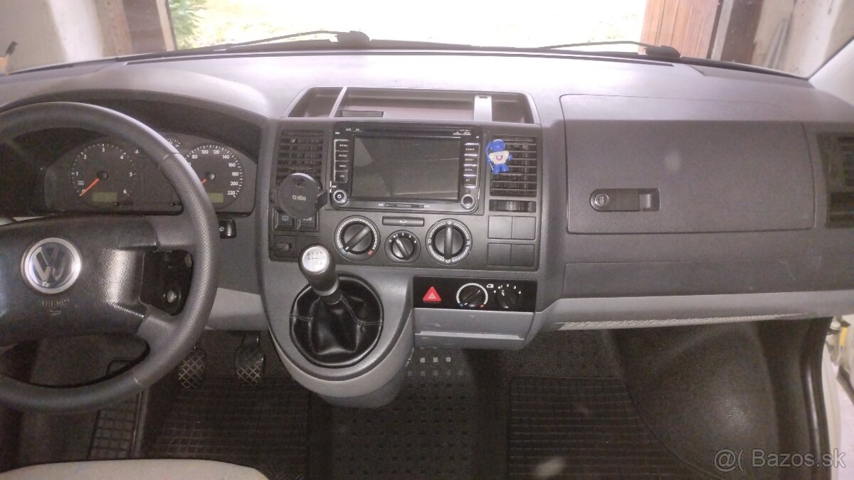 Volkswagen Transporter/Caravelle - 4