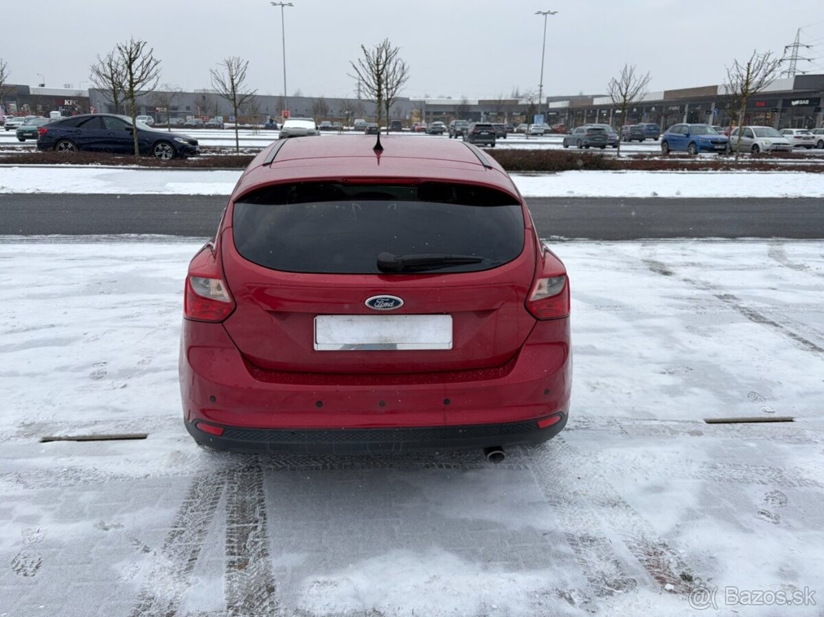 Ford Focus 1.6 EB 110kw TOP VÝBAVA - 4