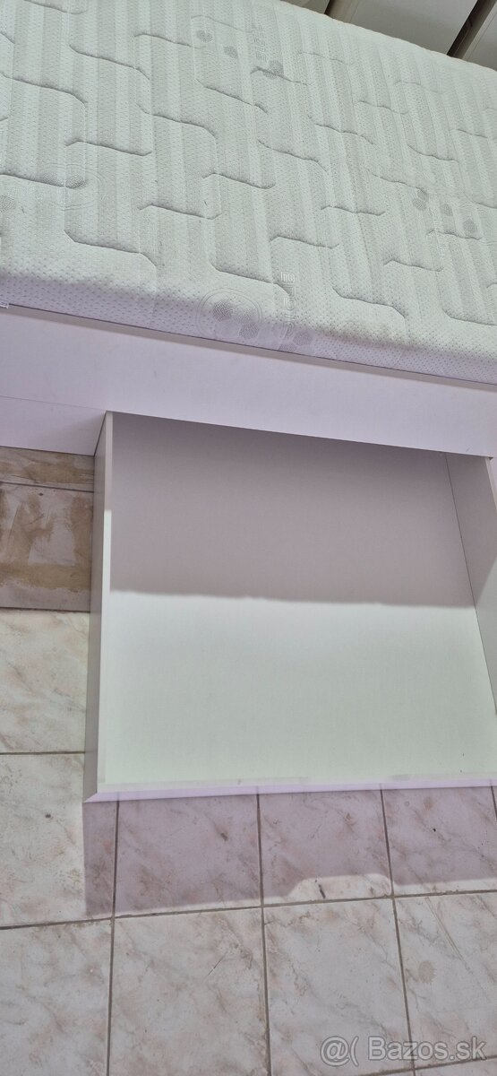 Predám postel - 4