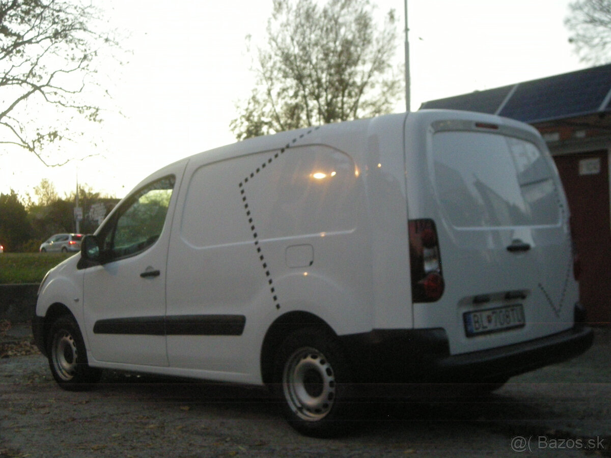 Peugeot Partner BlueHDI 100 1.6HDi rv2018 Predlzena verzia - 4