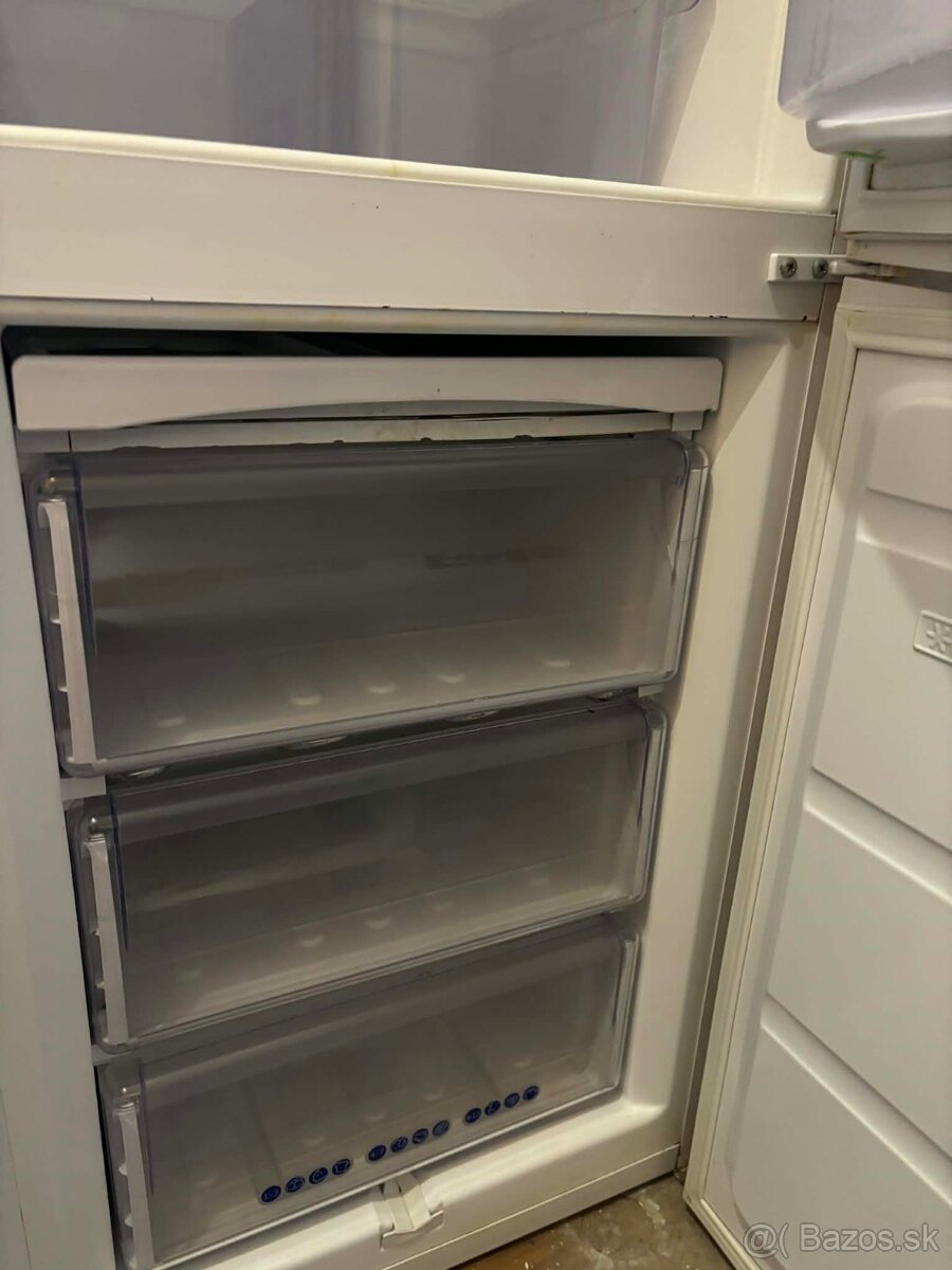 Chladnička Whirlpool - 4