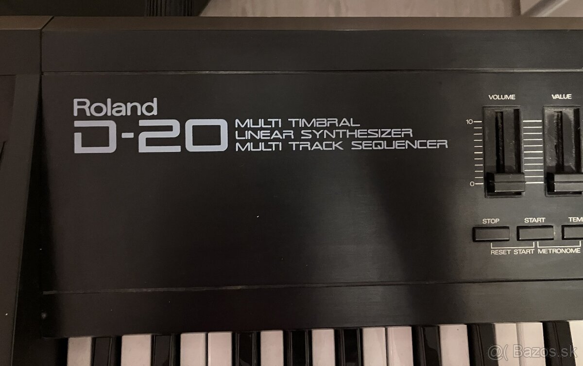 Predám Roland D-20 a Korg M1 - 4
