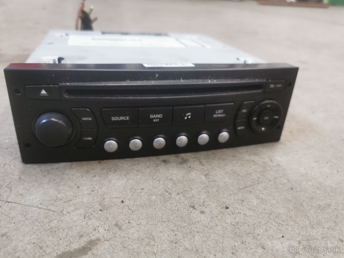 rozpredam citroen c3 picasso 1,4i 70kw - 4