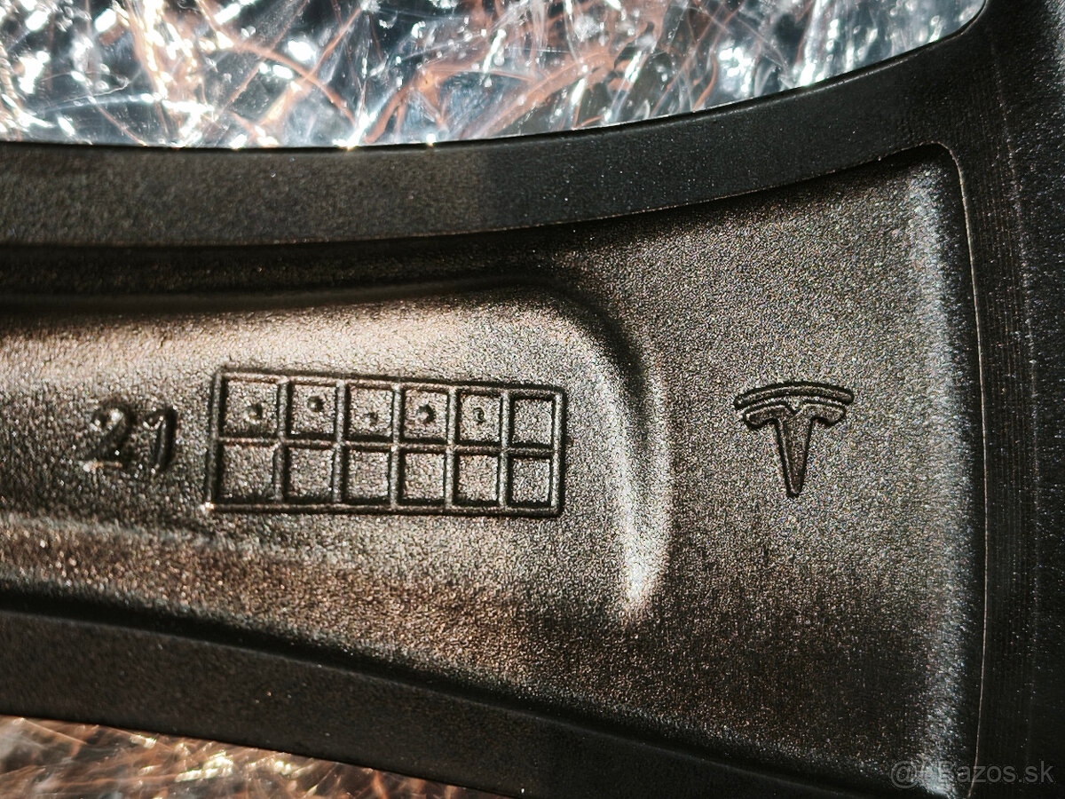 NOVÁ SADA DISKOV - Tesla Model 3 - 20" alu so snímačmi - 4