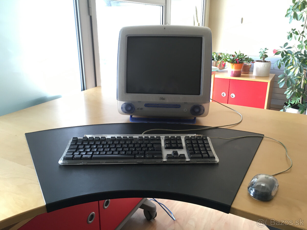 Predám Apple iMac G3 vo farbe Indigo - 4