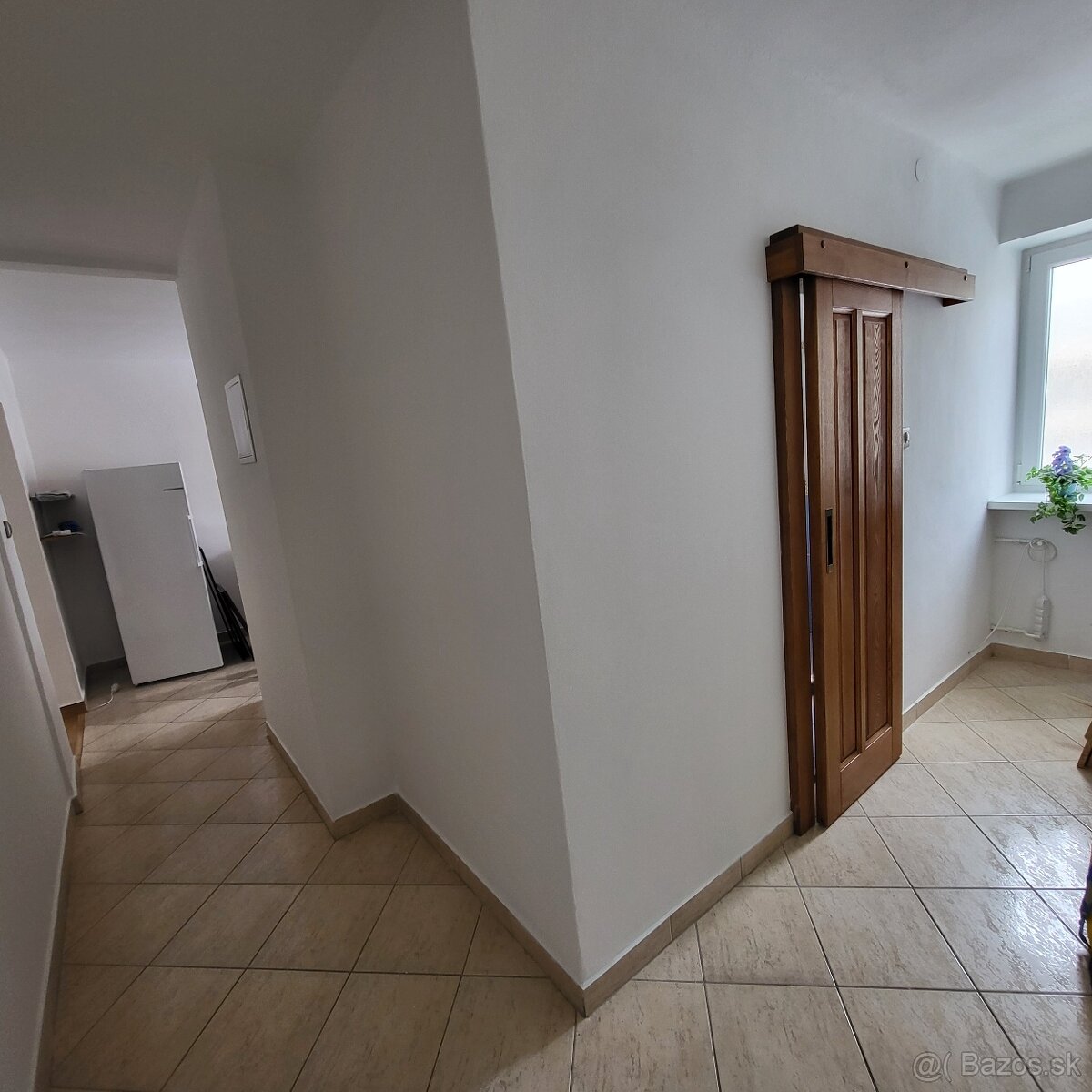 Prenájom 2 izbový byt, balkón na Štefánika (Staré sídlisko) - 4