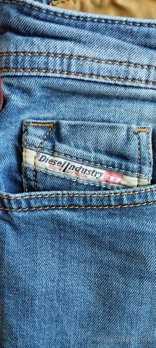 Originálne pánske džínsy Diesel Industry - 4