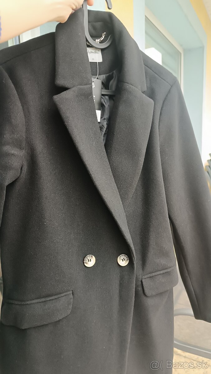 Čierny nový dámsky kabát - 4