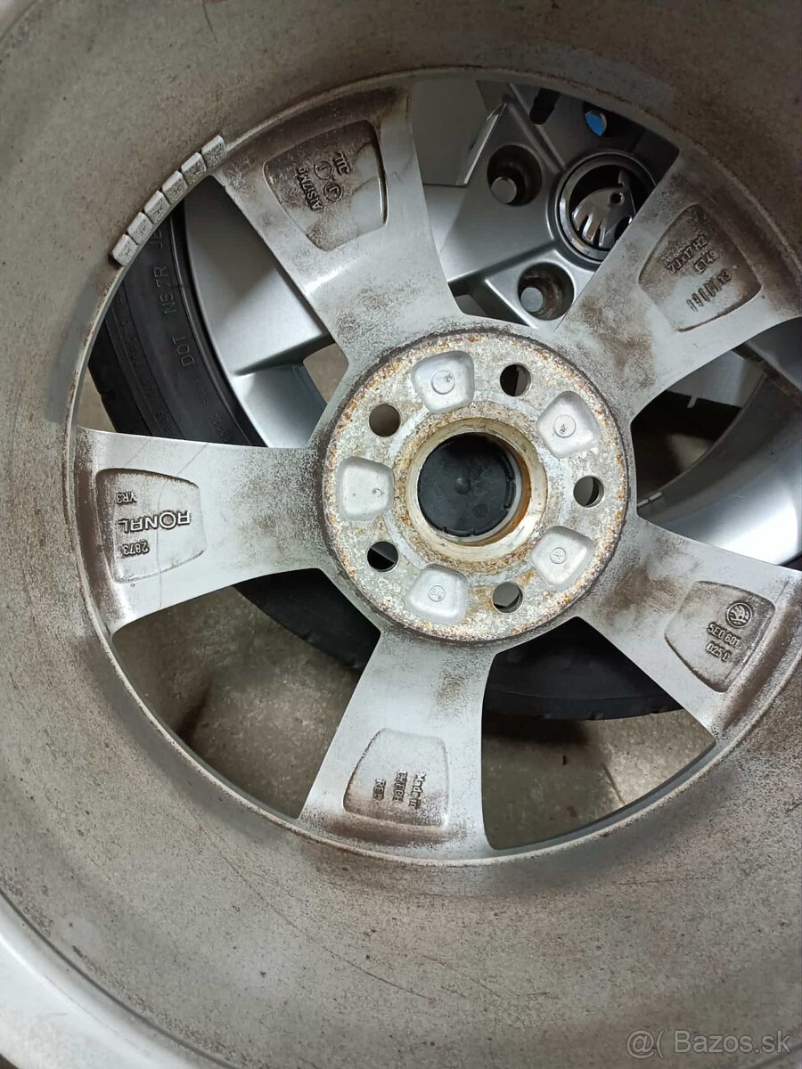 4ks alu disky orig. Škoda 5x112 R17 225/45 r17 - 4