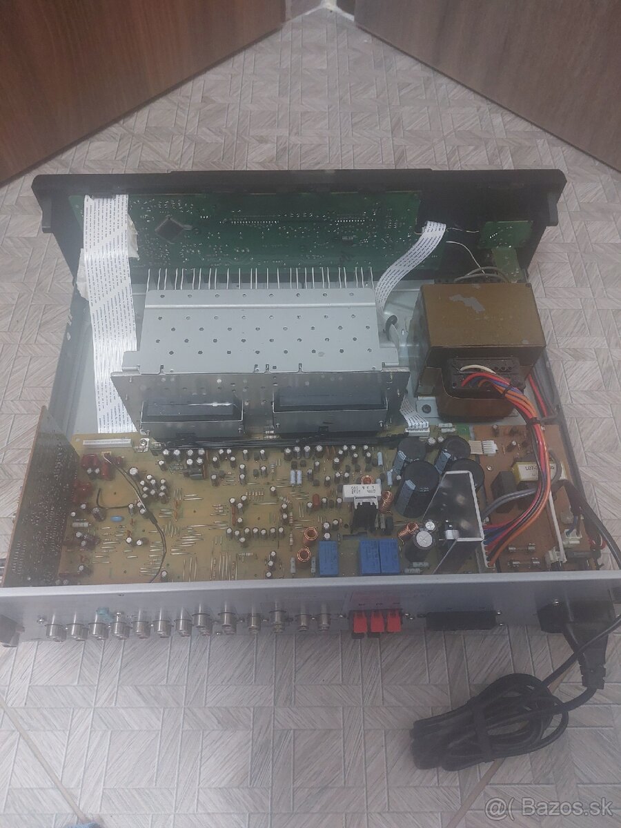 Kenwood KRF-V5020 - 4