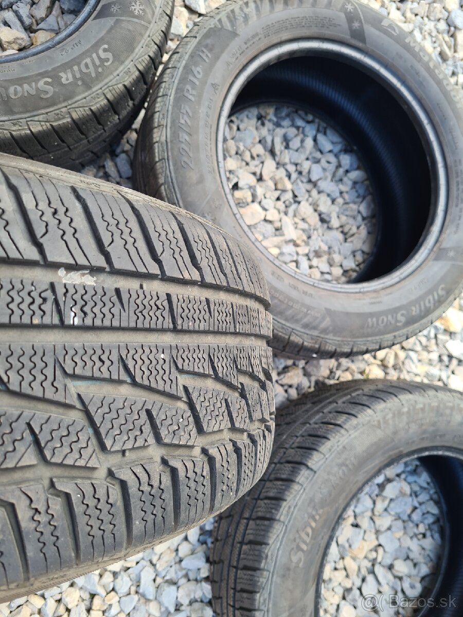 Zimne pneu 225/55 r16 H - 4