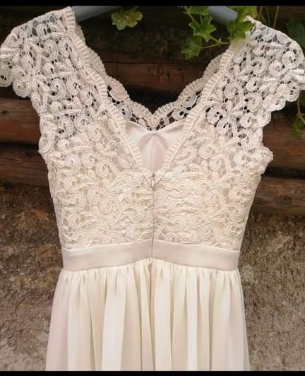 Spoločenské alebo svadobné šaty s folklórnou krajkou XS - 4