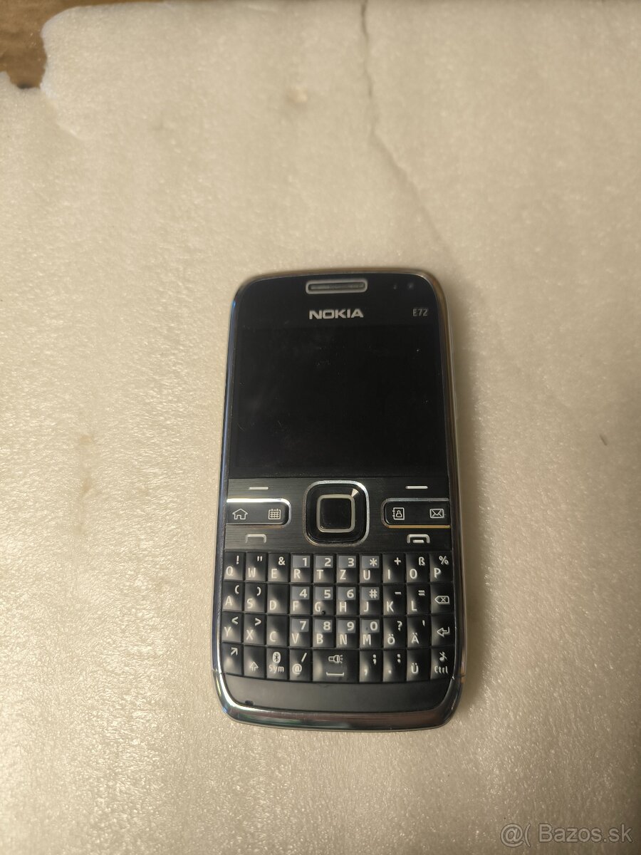 Predam Nokia E72 - 4