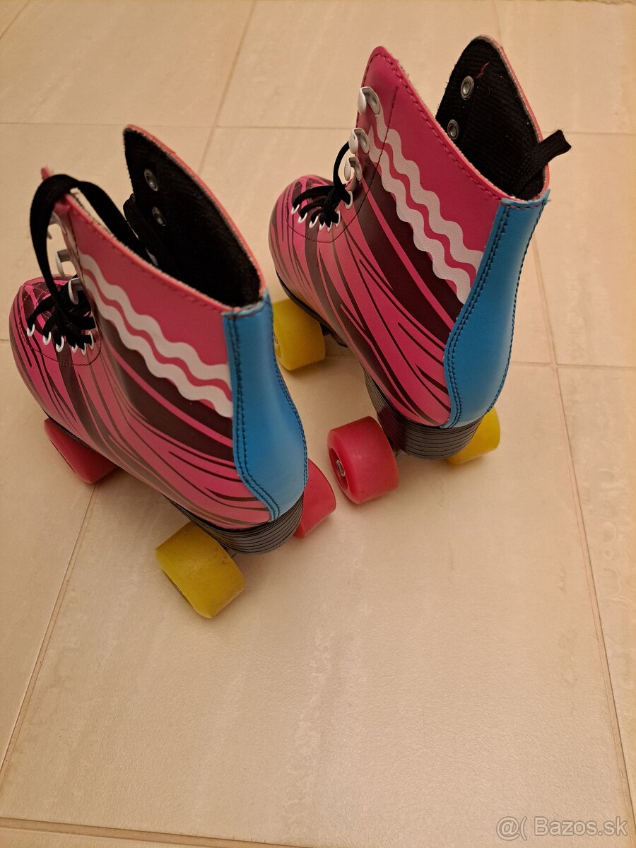 Kolieskové korčule - 4