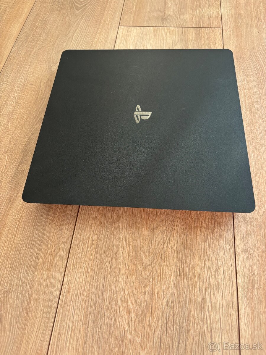 Playstation 4 slim 500 GB - 4