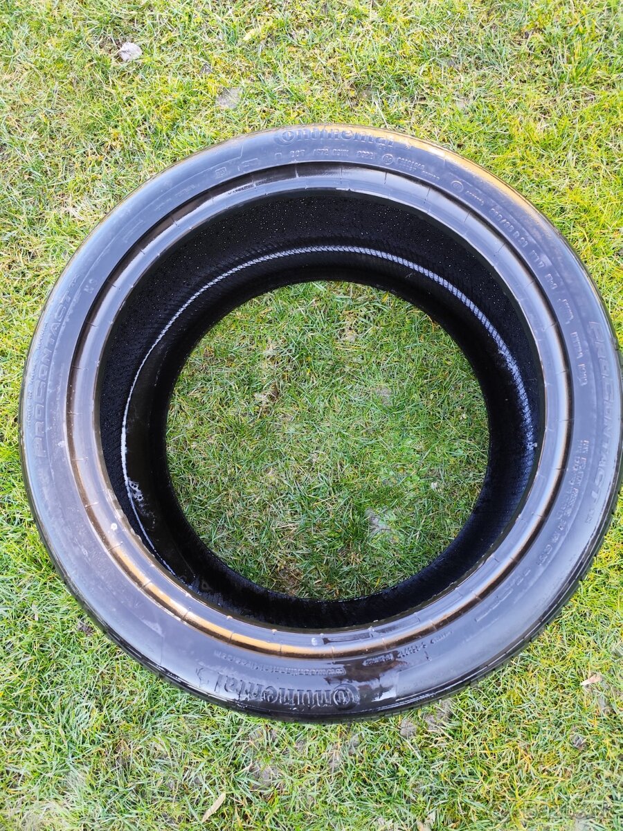 CELOROCNA PNEU 315/35 R21 111V M+S - 4