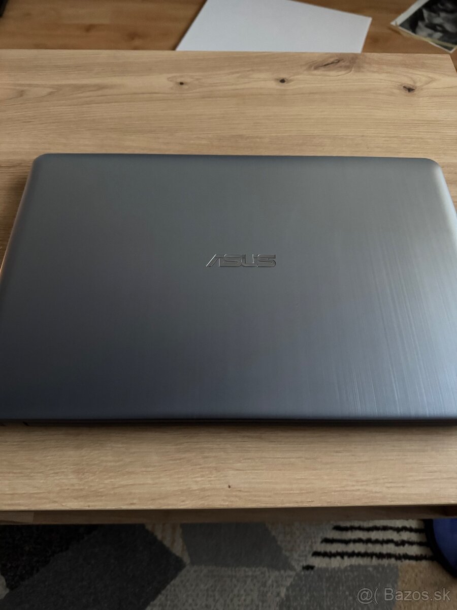 Asus X540BA-DM623T – málo používaný - 4