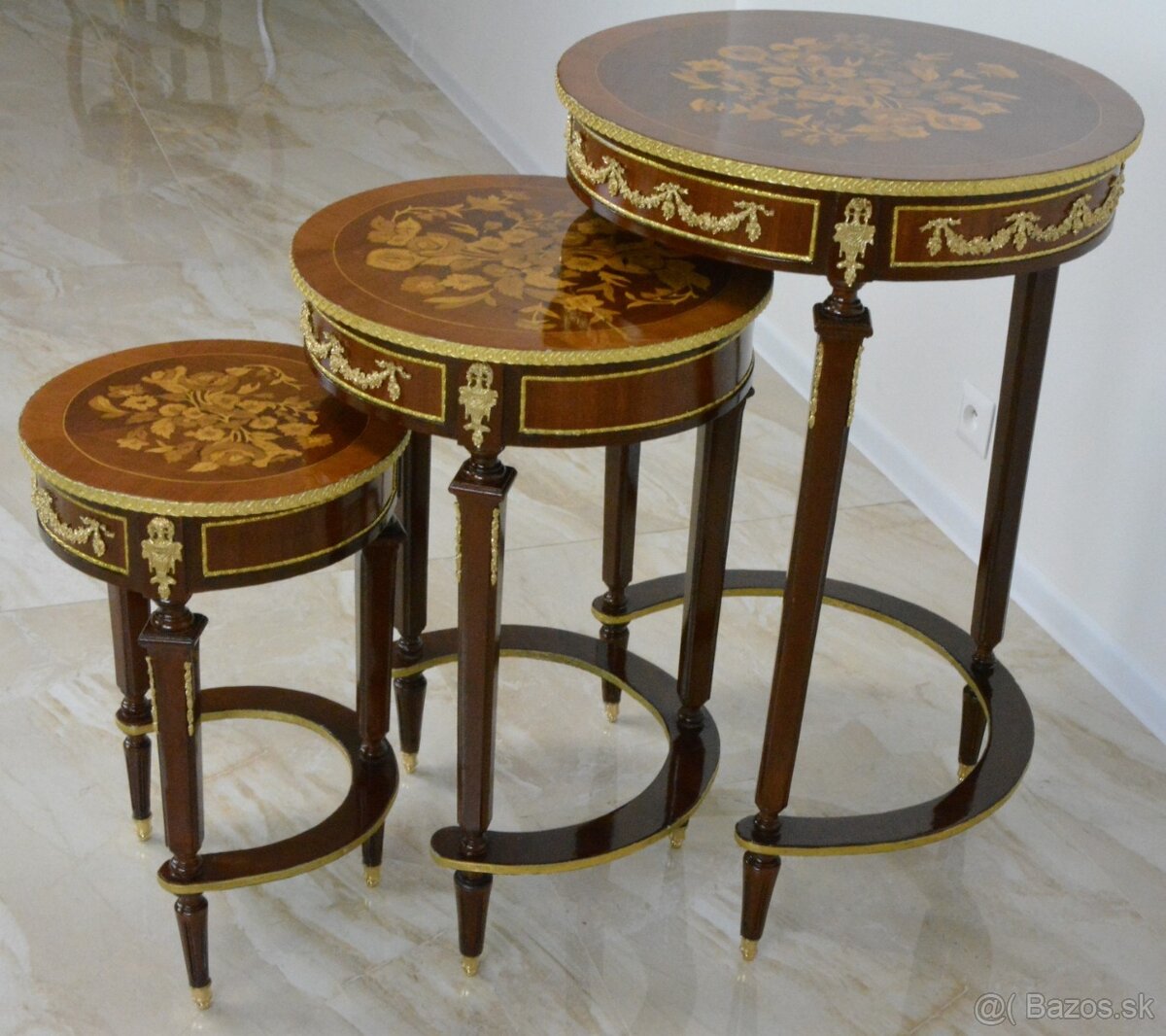 Zámecké intarzované stolečky - set - 4