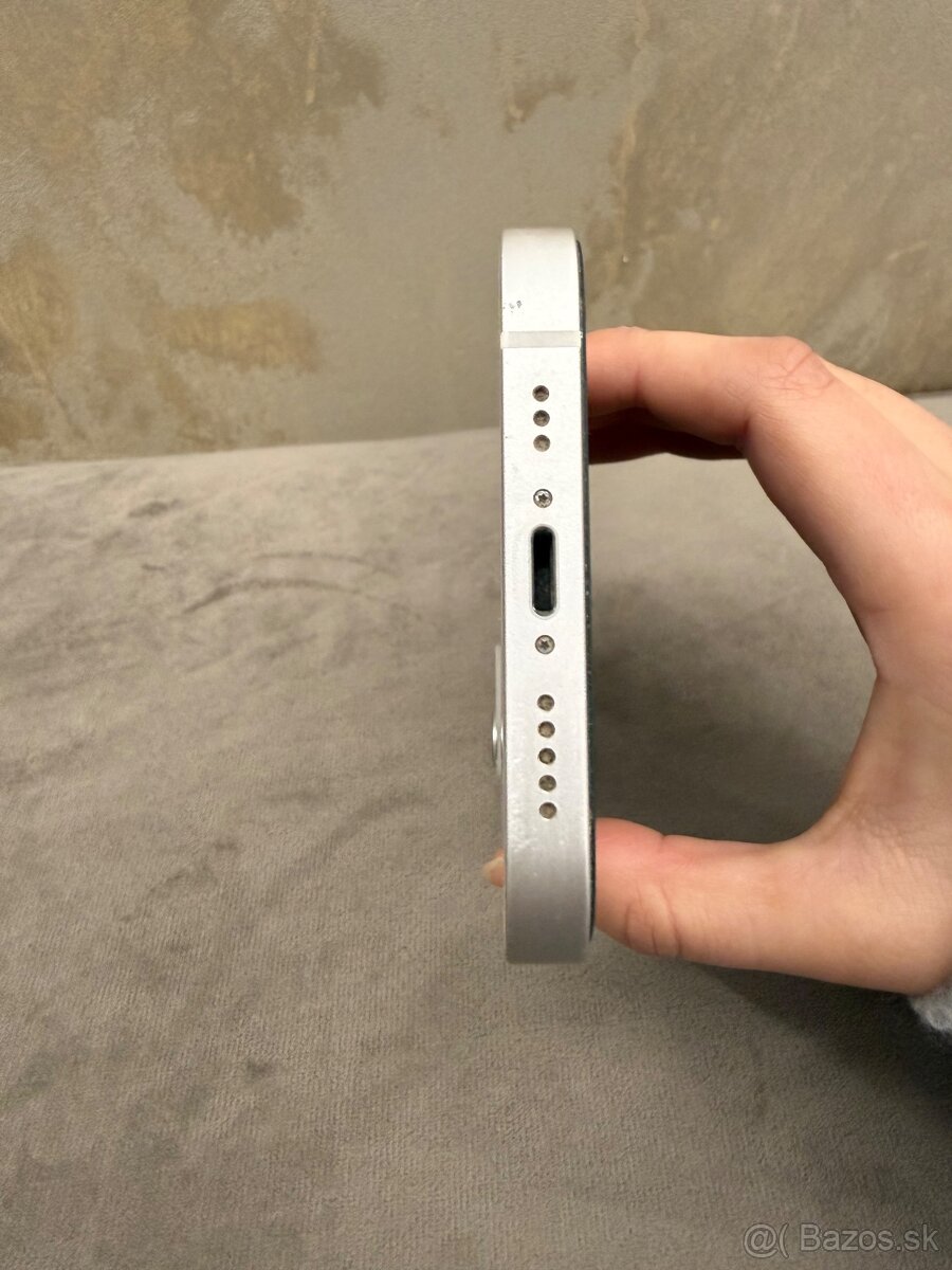 iPhone 12 – 64 GB, biely - 4