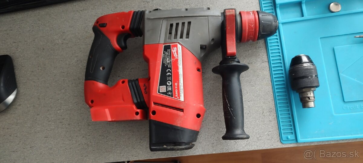 Milwaukee M18 CHPX-0X
- 4