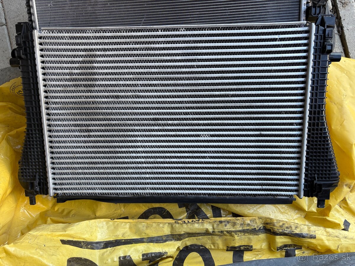 Predám vodný chladič a intercooler na Škoda - 4