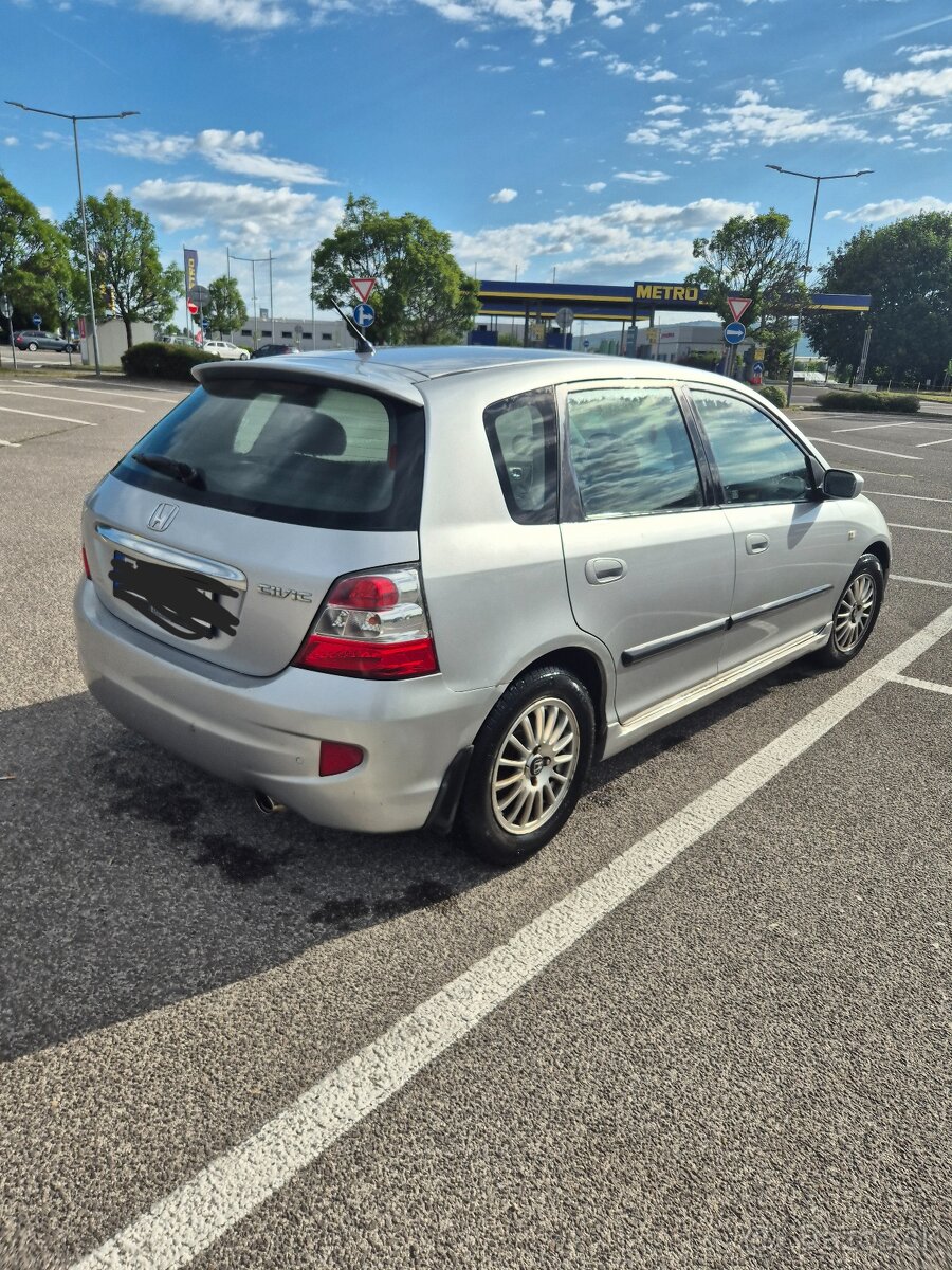Honda Civic 7g - 4