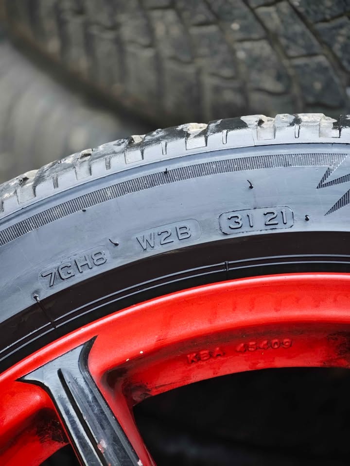 Elektróny 5x120 R17 8J ET15 - 4