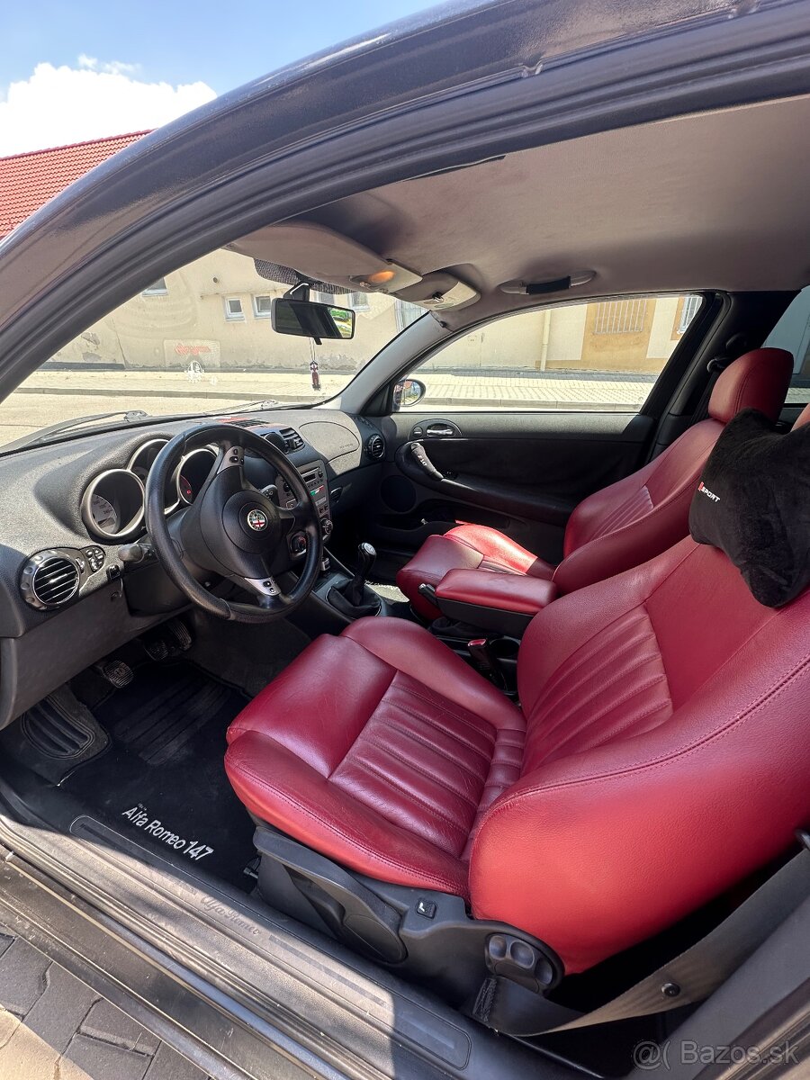 Alfa Romeo 147 1.6 TS - 4