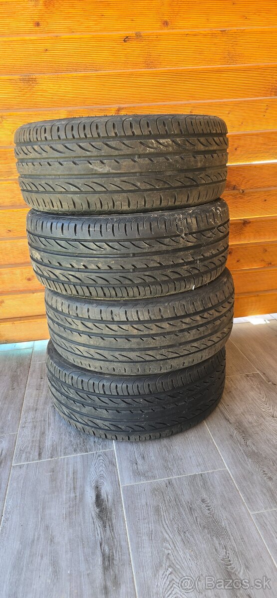 Pneu 235/45/R18 Pirelli P Zero Nero - 4