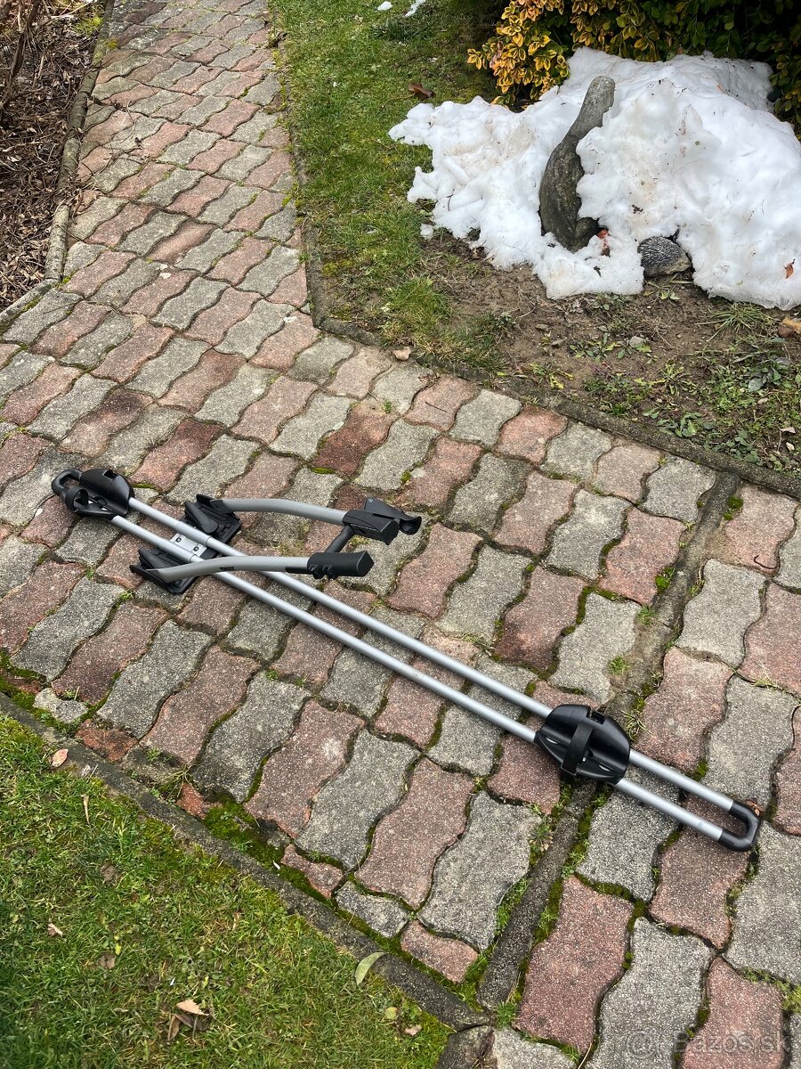 Predám strešný nosič Thule FreeRide 532 - 4