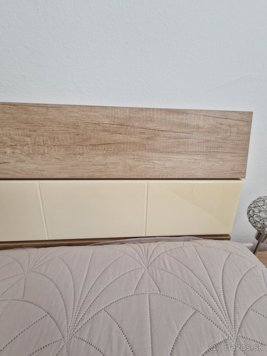 Manželská posteľ - 4