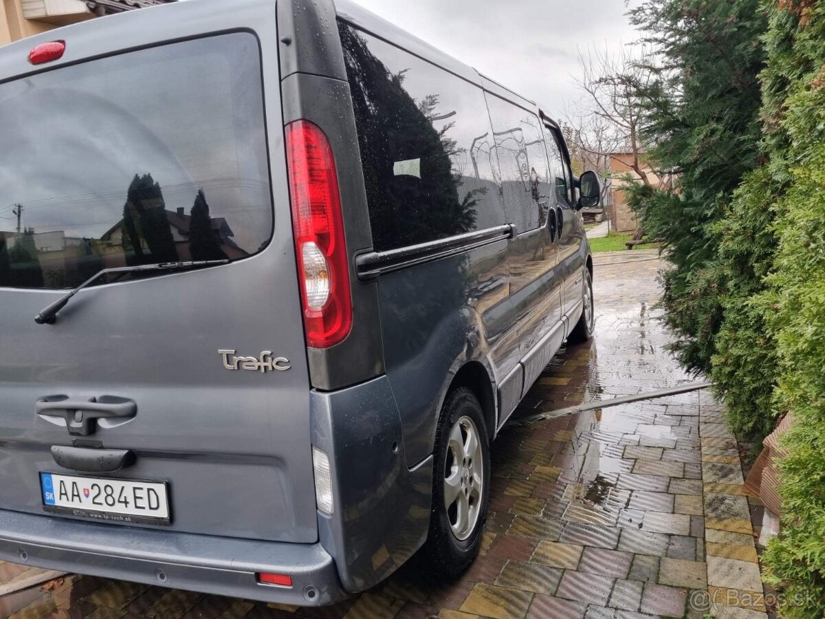 Predám Renault Trafic Black Edition 2014 - 4