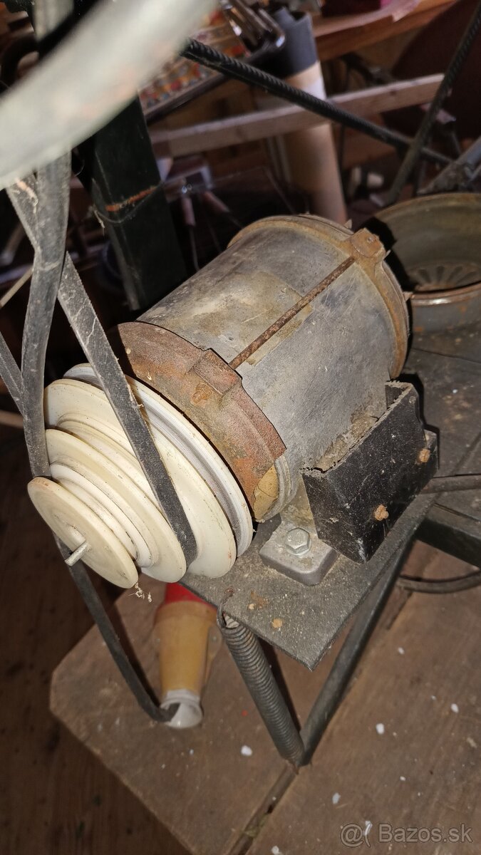 Sústruh na drevo, tokár - 4