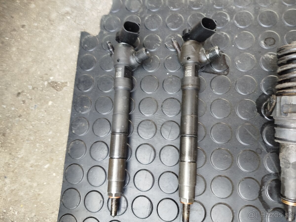 Predám vstrekovače - 4