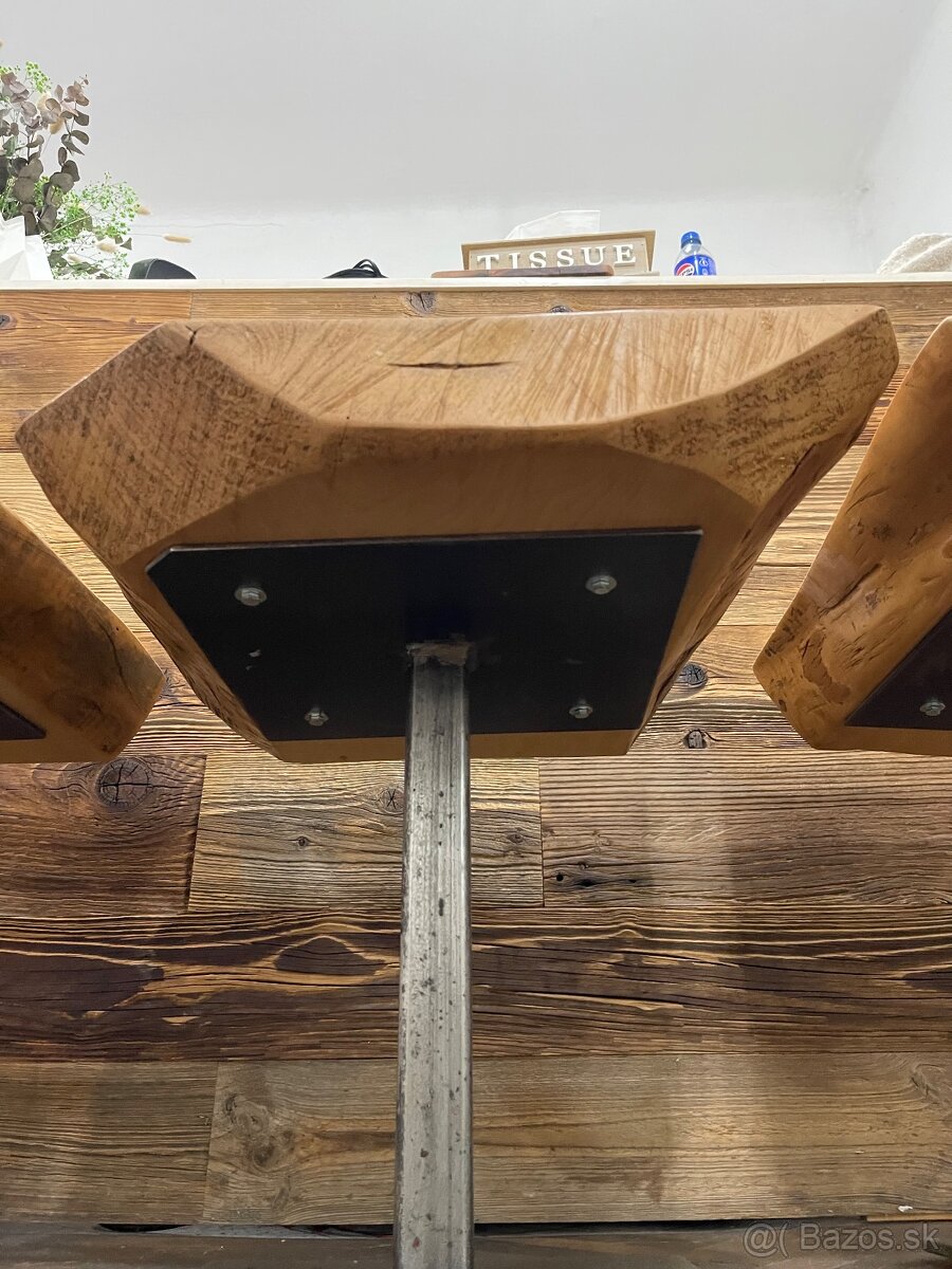 Masívne stolíky na železnej konštrukcii - 4