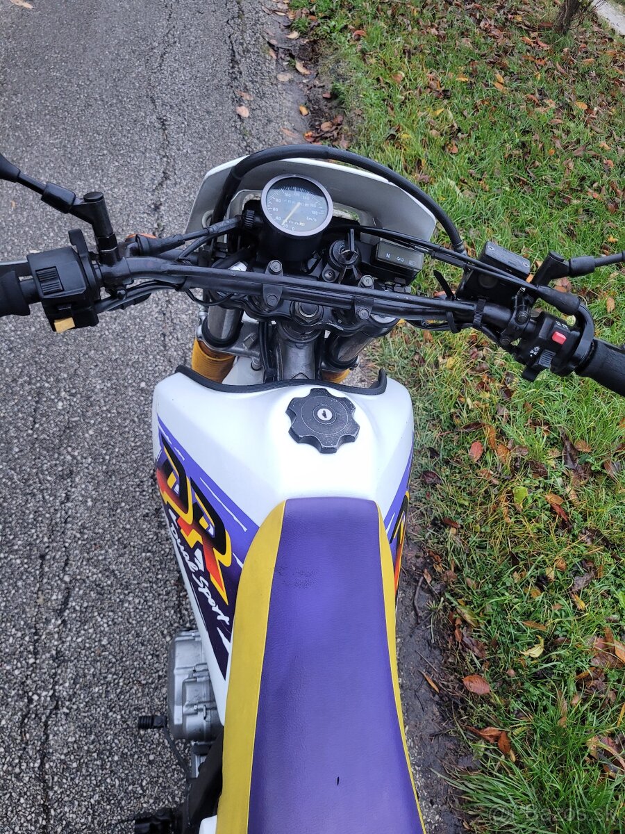 Suzuki Dr 650 SE doklady