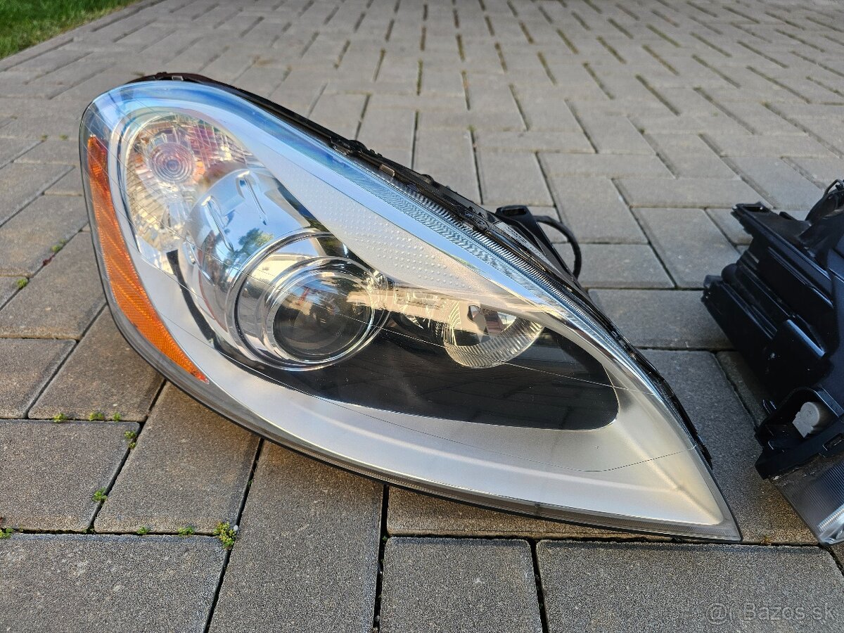 Xenony original Volvo XC60 ako nove, neposkodene - 4