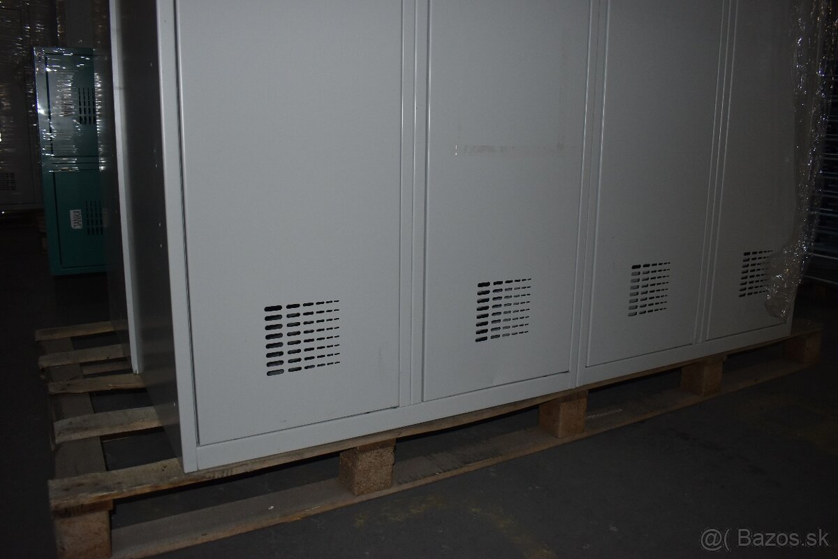 2-dverová šatníková skriňa s prepážkou - použitá - 4