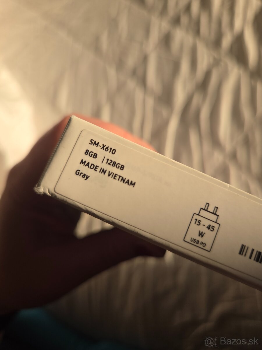 Samsung Tab S9 FE+ + cover keyboard - 4