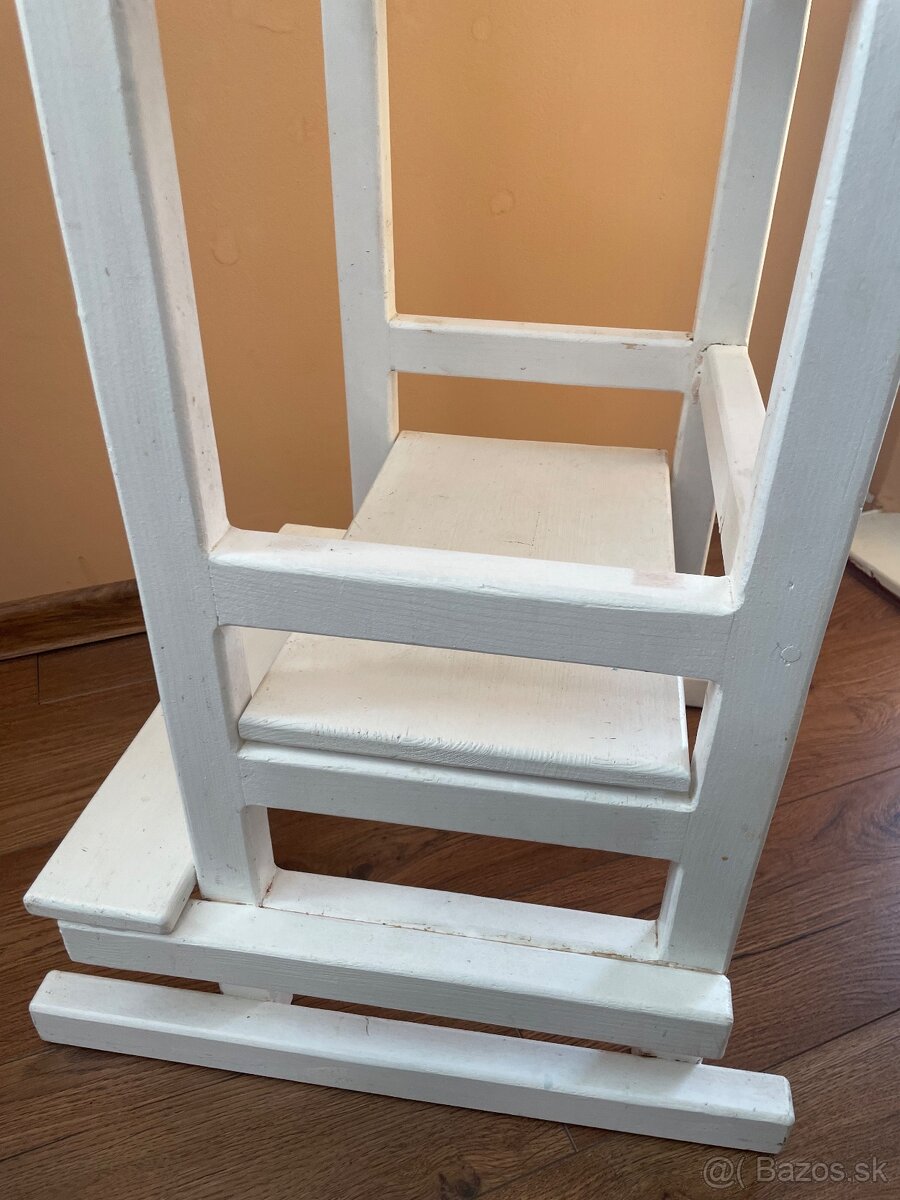 Rastúca učiaca veža - 4