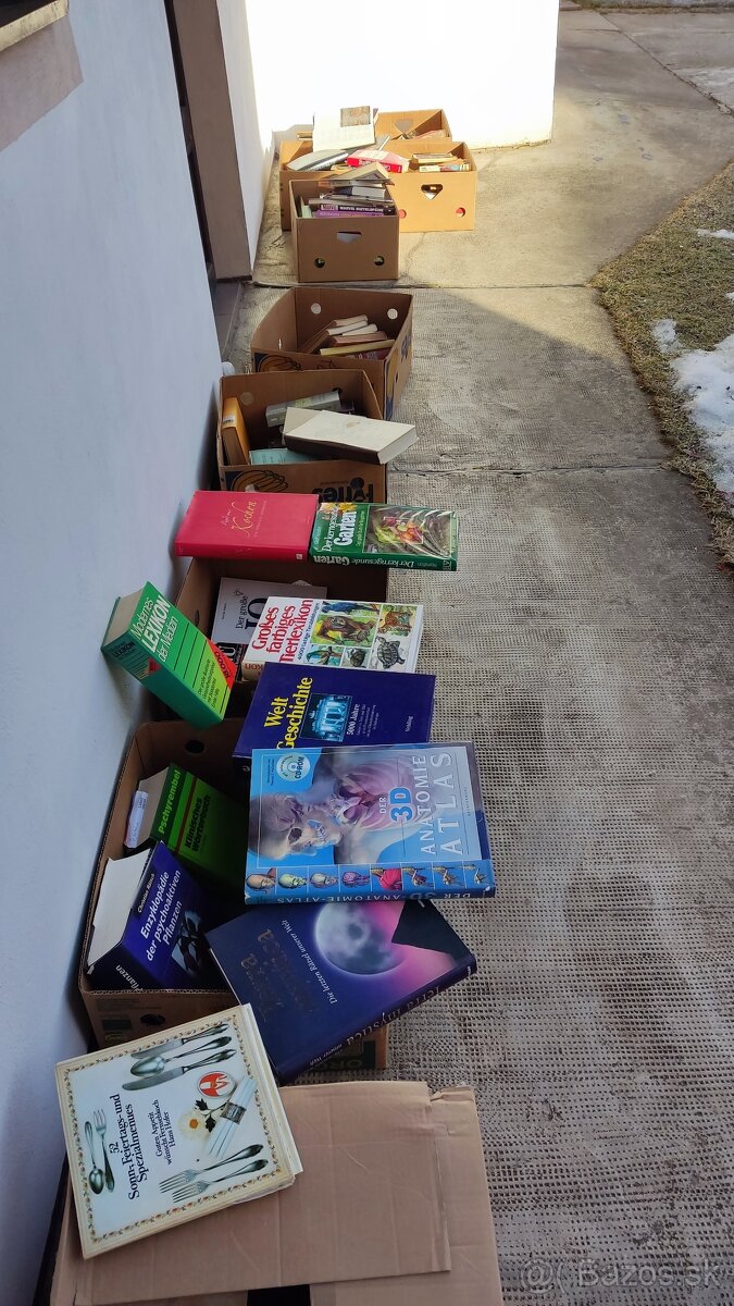 Rôzne knihy (encyklopédie, náučné cestopisne, romány ) - 4