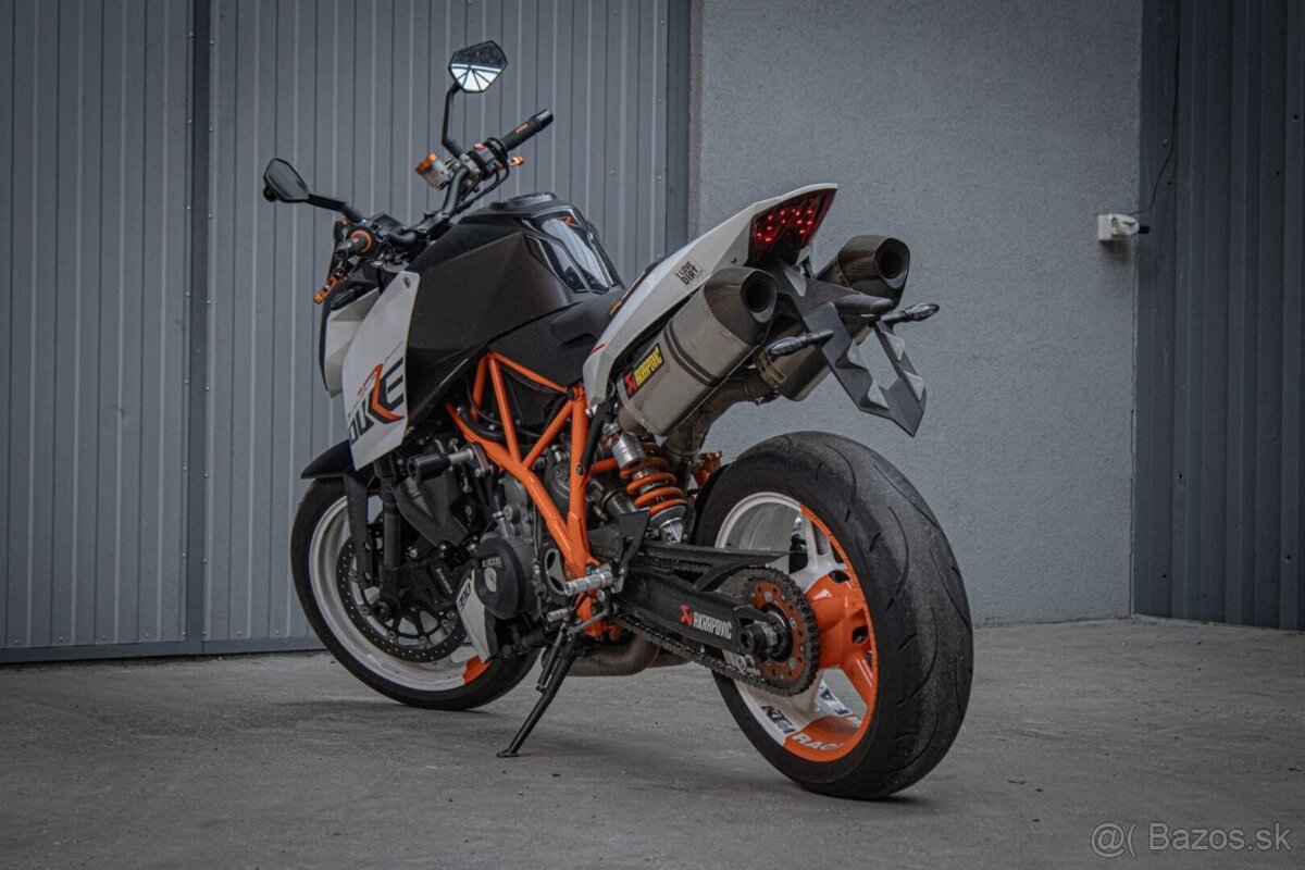 KTM 990 Super Duke R - 4