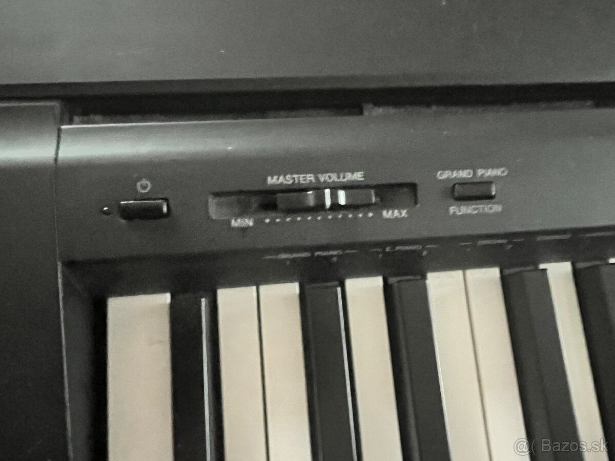 Klavir Yamaha - 4