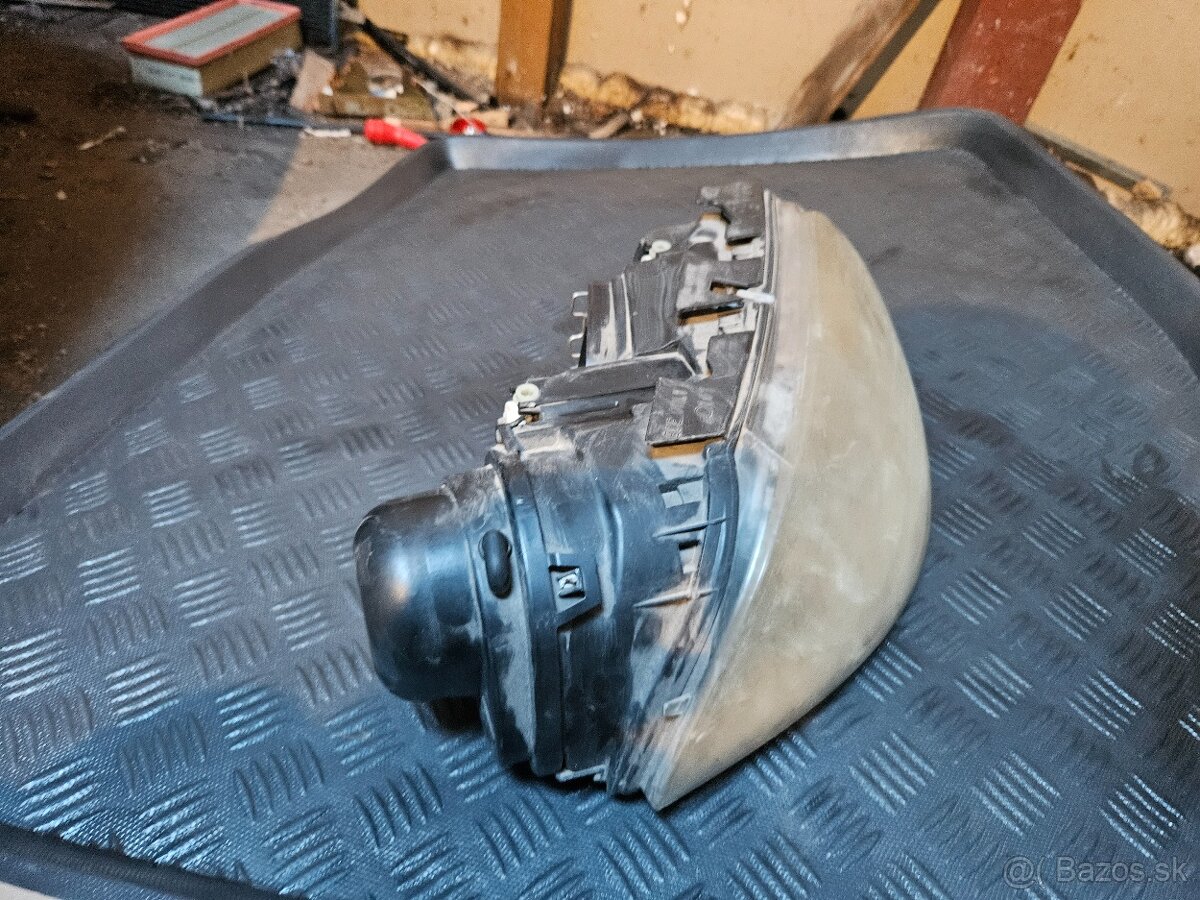 Svetlo vw B5.5 - 4