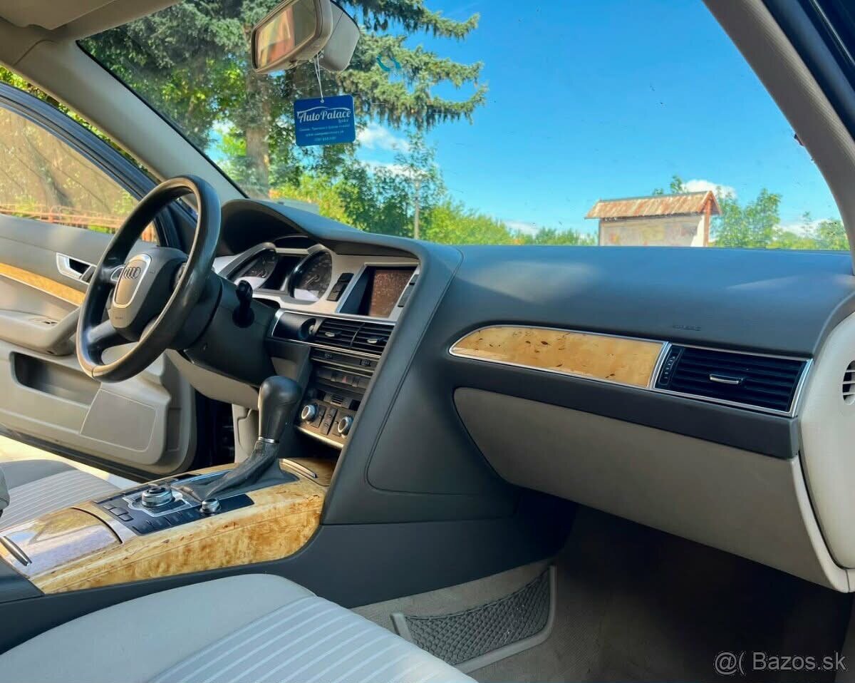 Audi A6 - 4